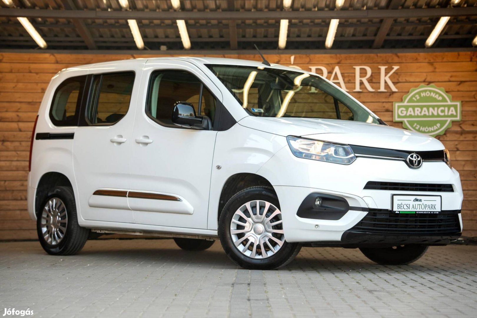Toyota Proace City Verso 1.2T Combi L1H1 [7 sze...
